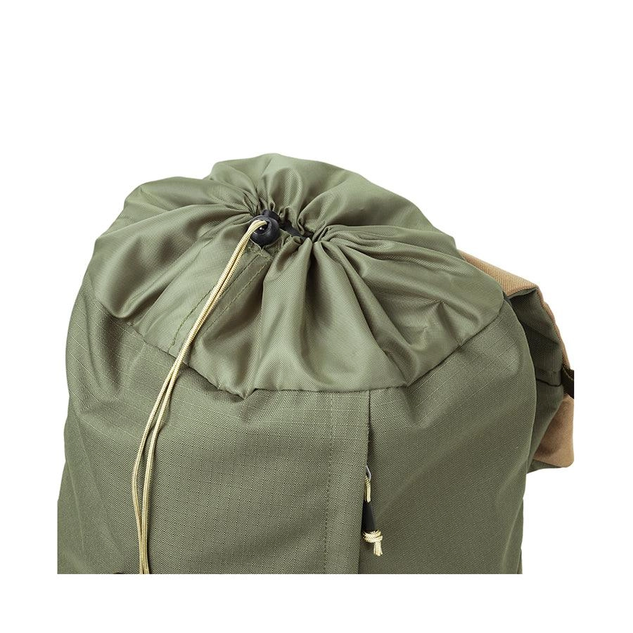 HELLOLULU Saro Utility Flap Backpack Molive Drab