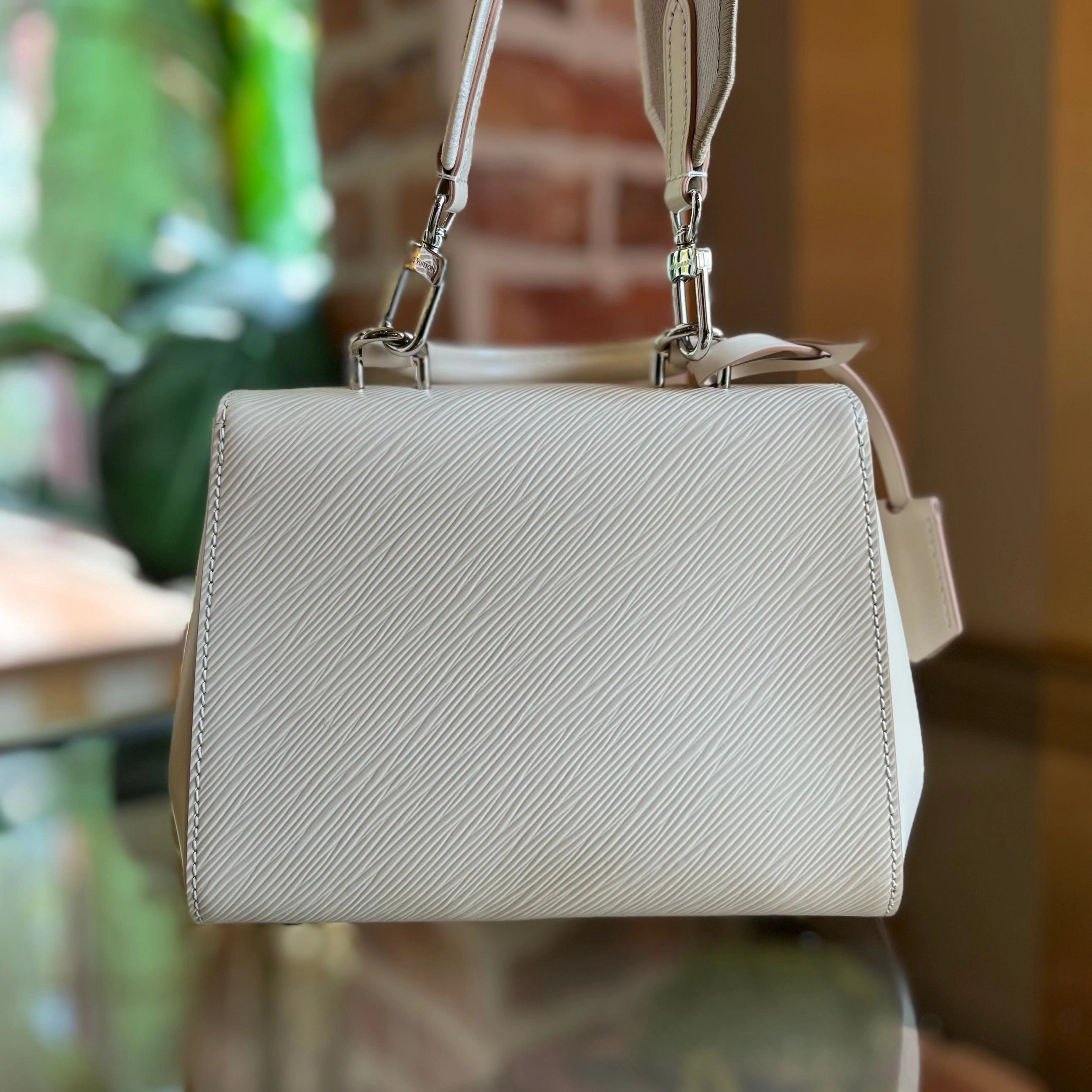 LOUIS VUITTON Cluny Mini Epi Top Handle